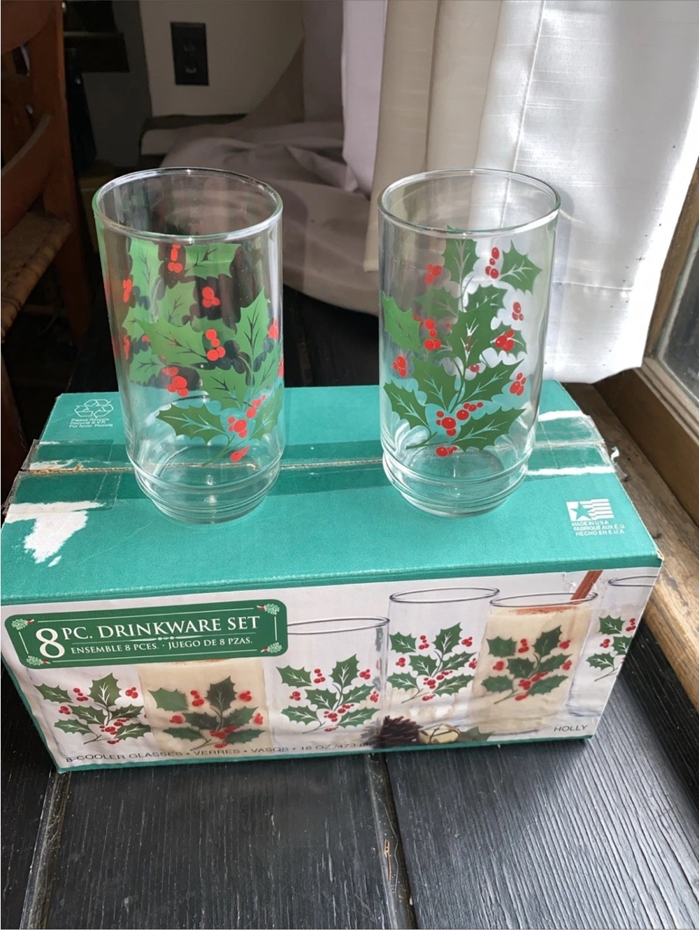 Indiana Glass Holly Pattern Drinking Glasses - Green & Red